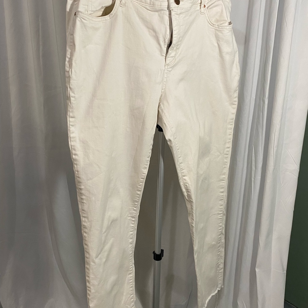 a.n.a Cream Straight Leg Women's Jeans